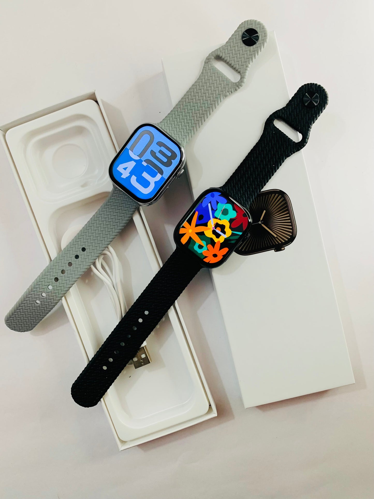Apple series 10 watch With 2 strep and watch wireless charger with (1 year warranty)